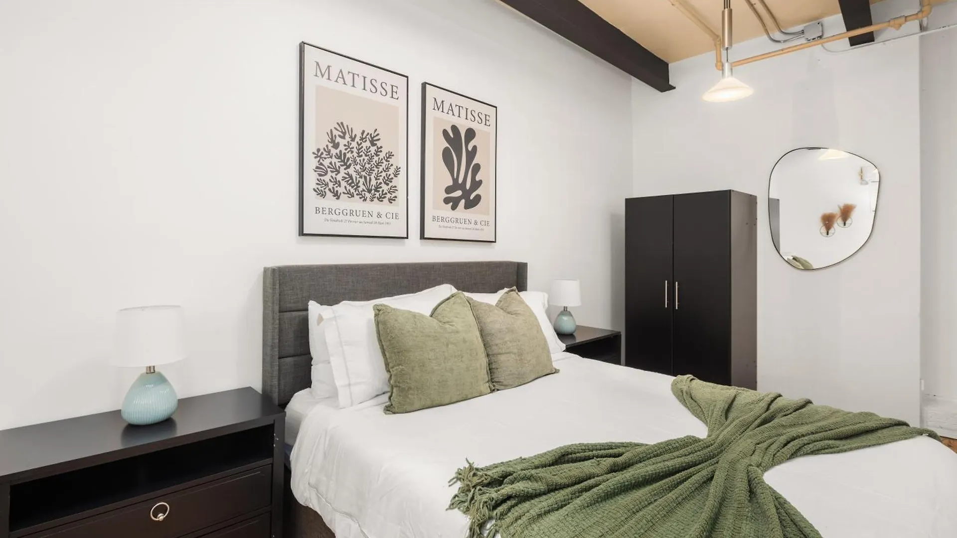 Stylish And Spacious 3 Bdr Unit In Dumbo Nyc USA